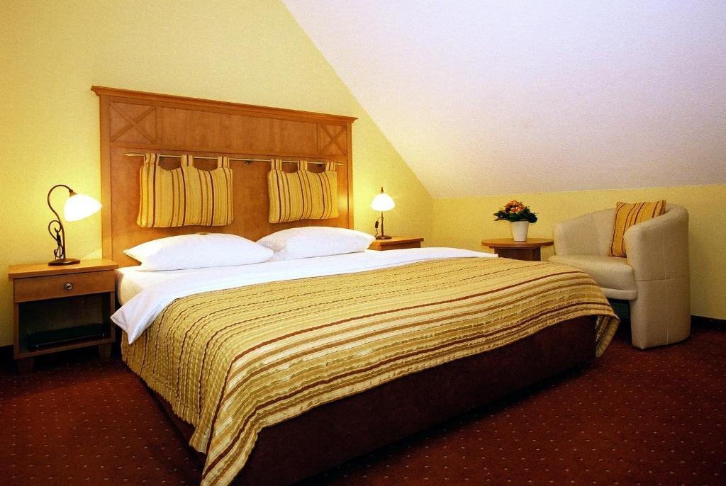 Garni Schick Hotell Bad Homburg vor der Höhe Rum bild