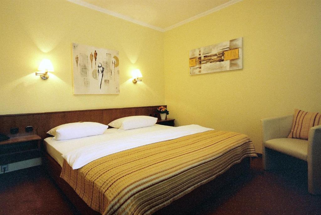 Garni Schick Hotell Bad Homburg vor der Höhe Rum bild